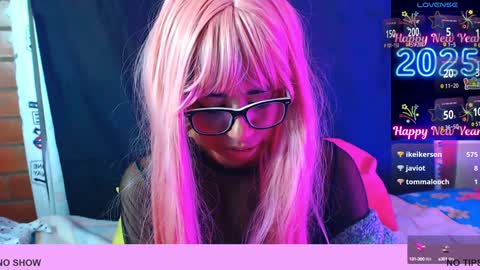 roxxy online show from January 4, 7:55 am