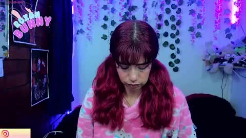Snapshot of roxanbunny chatting on May 4, 8:32 am roxxy online show from May 4, 8:32 am