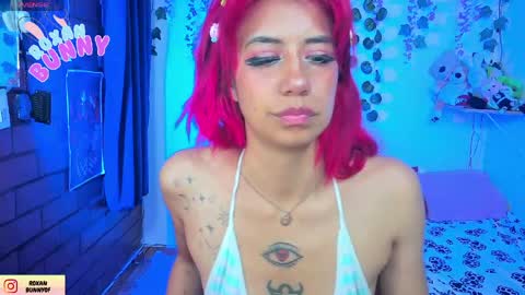 Snapshot of roxanbunny chatting on June 5, 5:36 am roxxy online show from June 5, 5:36 am