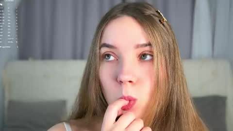 roxannastoo online show from January 14, 1:11 am