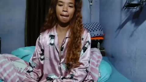roxanne_98 online show from July 11, 4:04 am