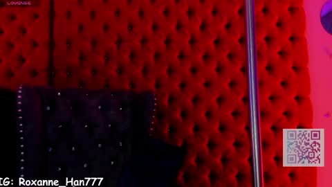 roxanne_han online show from April 14, 11:49 am