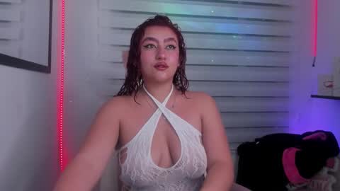 roxanne online show from February 4, 12:11 pm