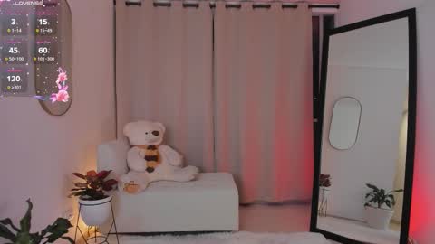  R O X I E  online show from November 17, 12:49 am