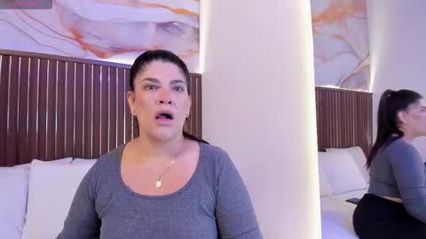 Roxie  online show from October 10, 11:42 am