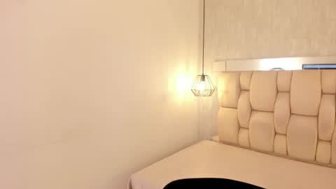 Roxie  online show from February 12, 8:48 pm