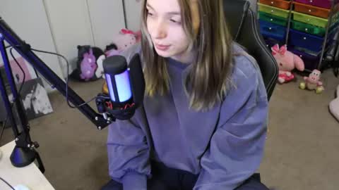 roxie online show from October 12, 2:38 pm