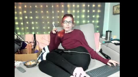 roxihazeleyes online show from February 25, 6:58 am