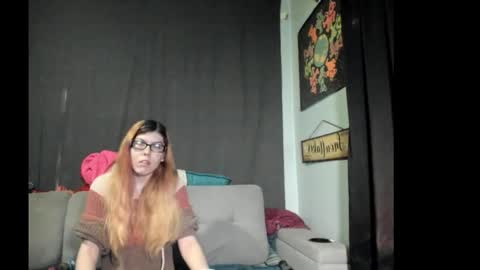 roxihazeleyes online show from November 3, 7:59 pm