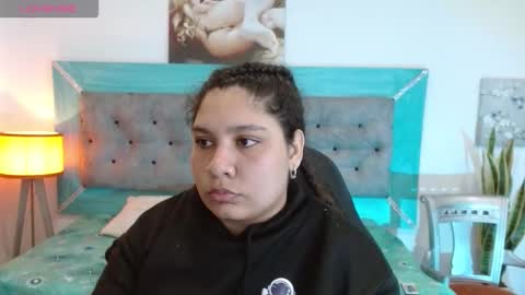 roxiie online show from October 4, 3:04 am