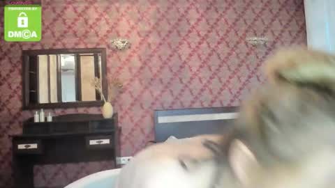 roxxana_xxxx online show from November 10, 6:01 am