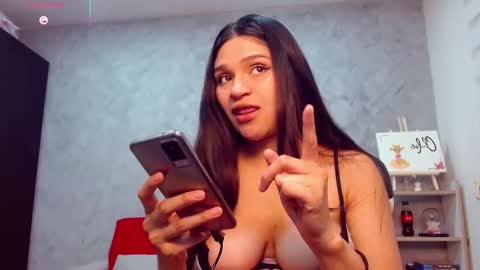 roxxi_2110 online show from October 6, 1:47 am