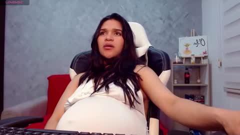 roxxi_2110 online show from October 28, 2:26 am