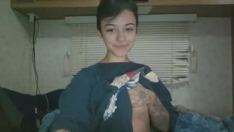 Snapshot of roxxysky chatting on April 15, 4:08 am Roxxy Skyy online show from April 15, 4:08 am