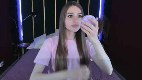 Roxy online show from November 21, 10:47 am