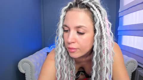 Snapshot of roxy_mars chatting on January 16, 8:11 am Roxy online show from January 16, 8:11 am