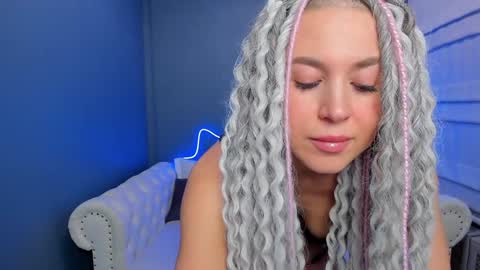 Snapshot of roxy_mars chatting on January 28, 1:18 am Roxy online show from January 28, 1:18 am