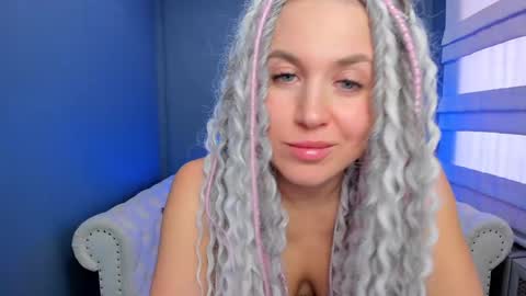 Snapshot of roxy_mars chatting on January 28, 7:32 am Roxy online show from January 28, 7:32 am