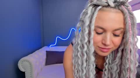 Snapshot of roxy_mars chatting on January 29, 5:09 am Roxy online show from January 29, 5:09 am