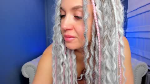 Snapshot of roxy_mars chatting on February 8, 1:32 am Roxy online show from February 8, 1:32 am