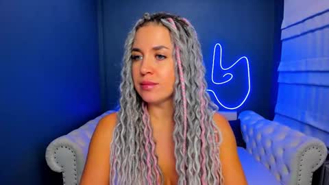 Snapshot of roxy_mars chatting on October 7, 1:25 am Roxy online show from October 7, 1:25 am