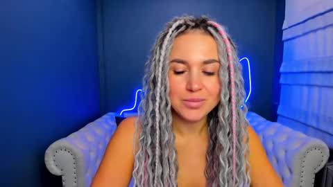 Snapshot of roxy_mars chatting on October 11, 2:22 am Roxy online show from October 11, 2:22 am