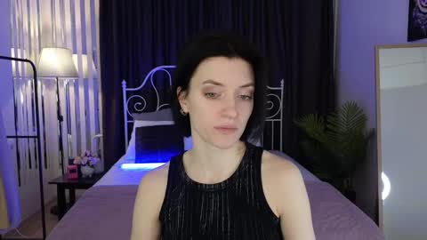 roxy_riot_ online show from January 28, 1:29 am