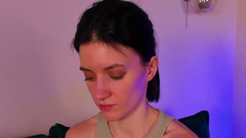 roxy_riot_ online show from February 2, 7:41 am