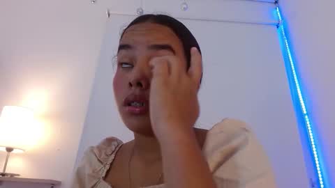 Snapshot of roxy_stone1 chatting on September 16, 7:26 pm roxy_stone1 online show from September 16, 7:26 pm