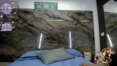 Roxy Sweett1 online show from March 27, 8:26 am