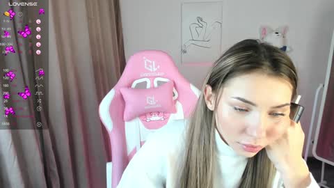 roxy_the_daedevill online show from January 13, 4:50 am