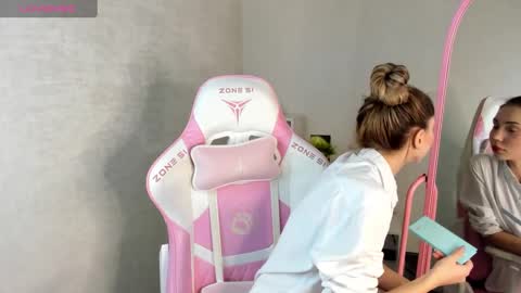 roxy_the_daedevill online show from January 22, 2:04 am