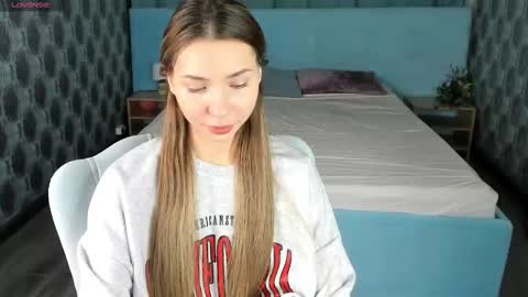 roxy_the_daedevill online show from February 6, 1:05 am