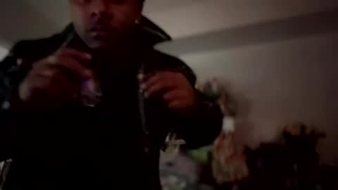 Snapshot of royal_sf chatting on February 16, 1:16 pm Royal SF online show from February 16, 1:16 pm