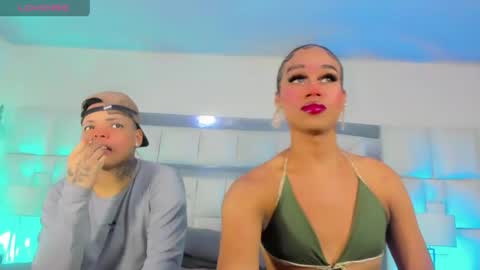 royal_xx online show from March 29, 9:59 pm