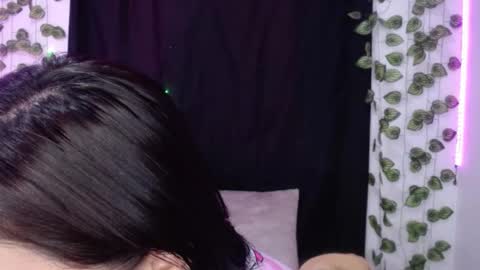 Snapshot of royalebruna chatting on February 3, 12:43 pm Bruna Royale online show from February 3, 12:43 pm