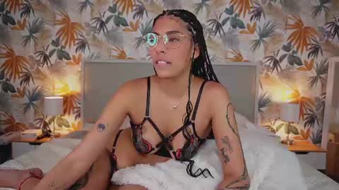 Chloe online show from July 16, 7:25 am