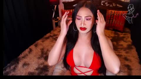 Snapshot of royalmaitresse chatting on July 14, 5:01 am EVA online show from July 14, 5:01 am