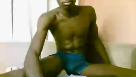 Snapshot of royalty254 chatting on June 23, 10:35 am royalty254 online show from June 23, 10:35 am