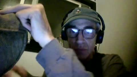 Snapshot of royboy2561 chatting on July 14, 7:02 am Roy Murrin online show from July 14, 7:02 am
