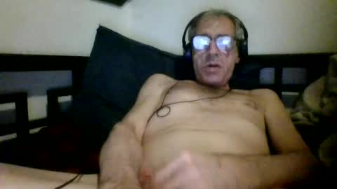 Snapshot of royboy2561 chatting on July 15, 8:41 am Roy Murrin online show from July 15, 8:41 am