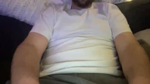 roythegil online show from November 23, 2:44 am