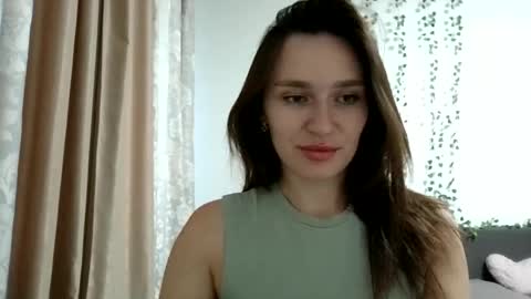 Snapshot of roza05x chatting on July 6, 3:25 pm Roza05x online show from July 6, 3:25 pm