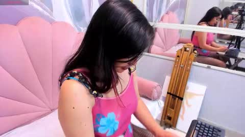   online show from January 9, 11:57 am