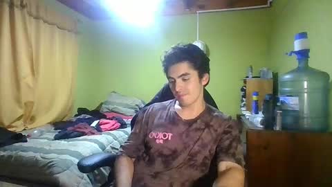 Snapshot of rpaulo25 chatting on April 7, 3:40 am rpaulo25 online show from April 7, 3:40 am