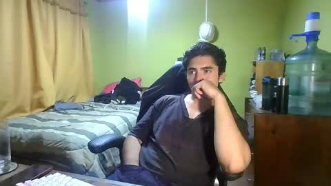 Snapshot of rpaulo25 chatting on April 16, 5:41 am rpaulo25 online show from April 16, 5:41 am