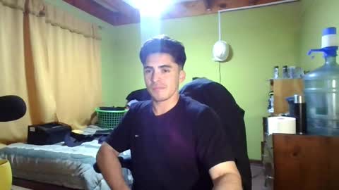 Snapshot of rpaulo25 chatting on May 20, 2:18 am rpaulo25 online show from May 20, 2:18 am