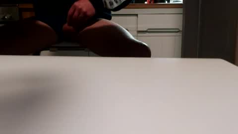 Snapshot of ruan8080 chatting on February 1, 5:28 am petit cochon online show from February 1, 5:28 am