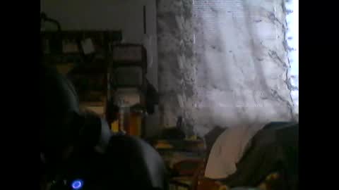 Snapshot of rubberfetish89 chatting on December 1, 9:03 am RubberFetish online show from December 1, 9:03 am