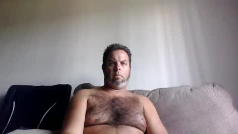 Snapshot of rubbingoneout714 chatting on October 27, 6:45 pm rubbingoneout714 online show from October 27, 6:45 pm